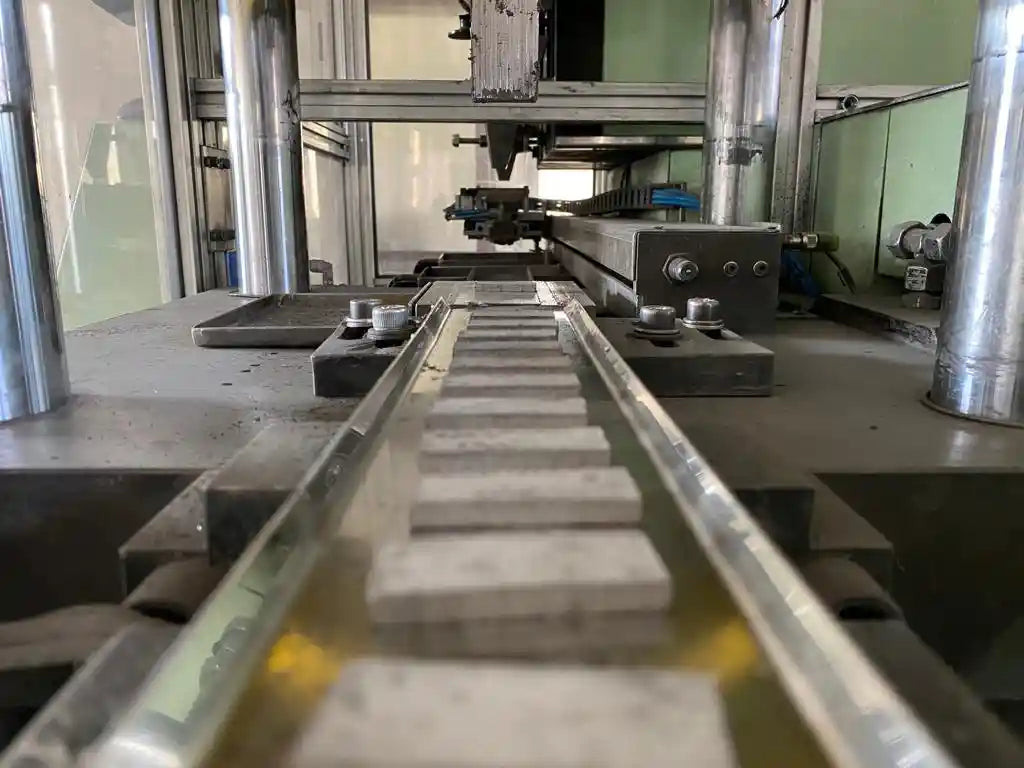 Diamond segments cold pressing process